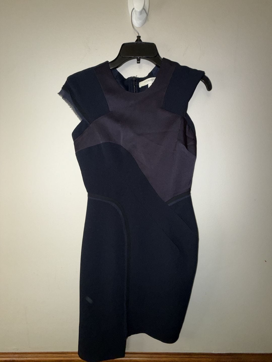 BCBGMAXAZRIA Runway Mixed Media Asymmetric Cap Sleeve Shift Dress