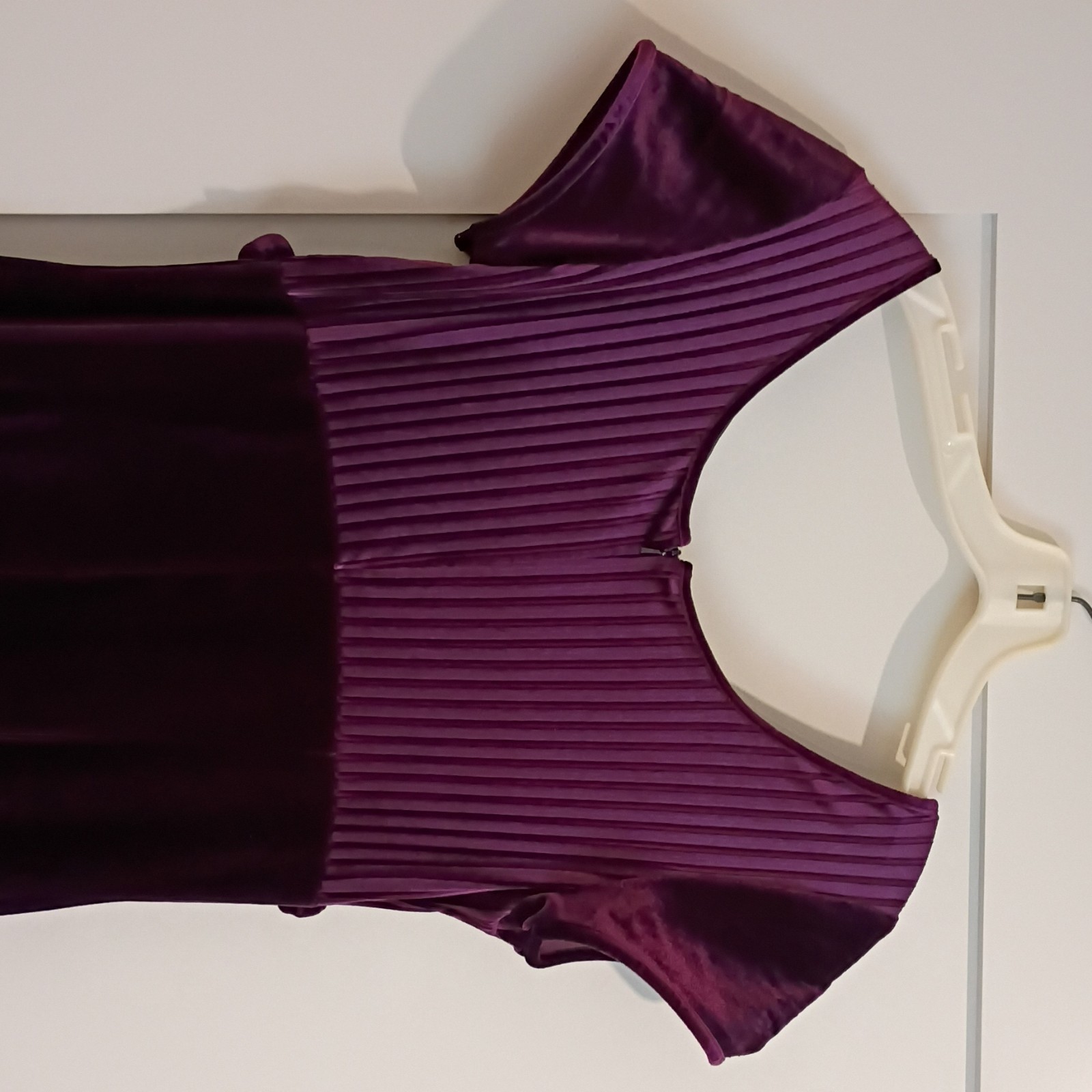Papell Boutique Plum Polyester Maxi Dress Pleated Buckle Scoop Neck Zip 12