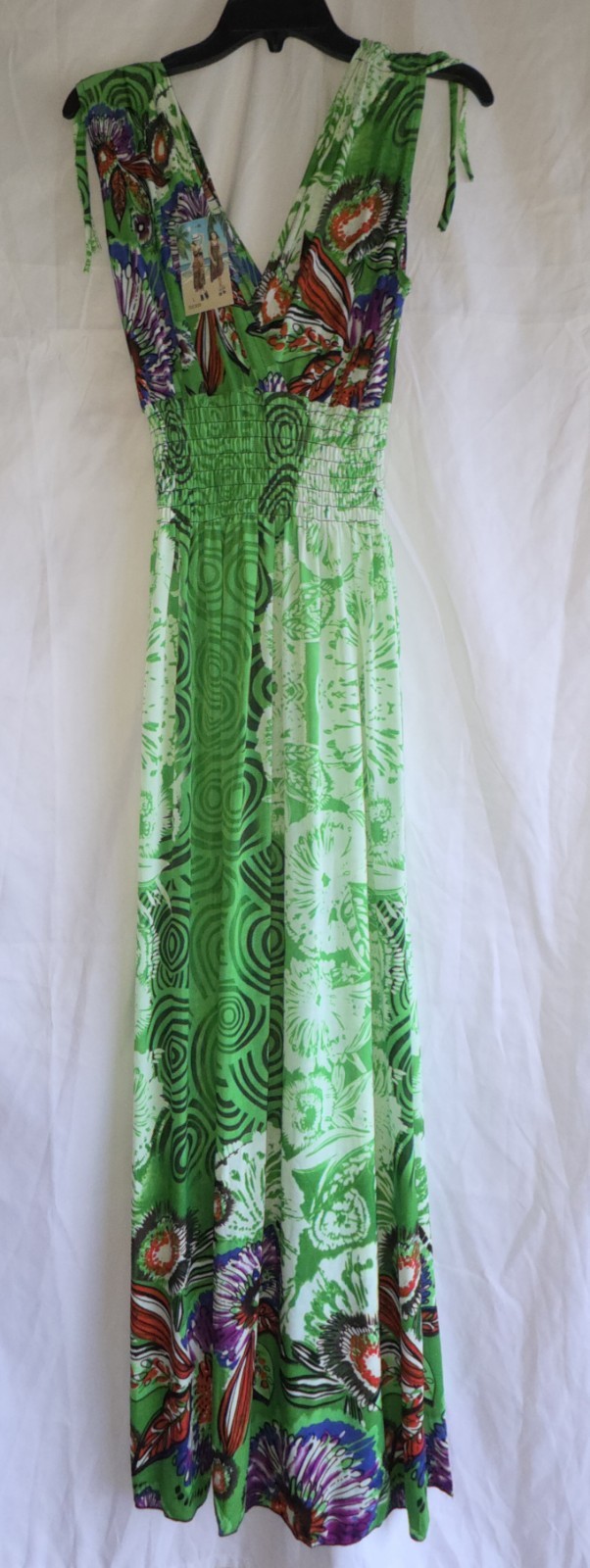 Hawaiian-style NWT Women’s Multi-colored Floral Halter Maxi Dress – Sz L
