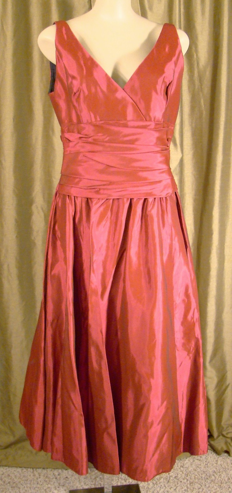 Watters & Watters Tea Length A-Line Sleeveless Sz 12 Prom Bridesmaids Dress 9390