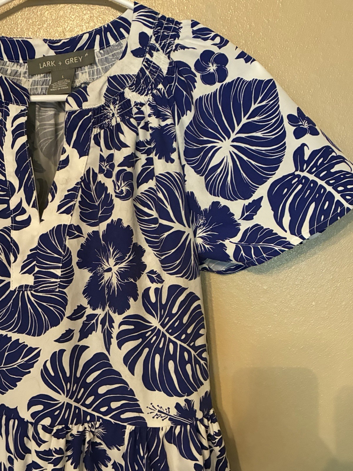 Lark + Grey Blue Tropical Floral Flutter Sleeve Tiered Midi Dress Size L