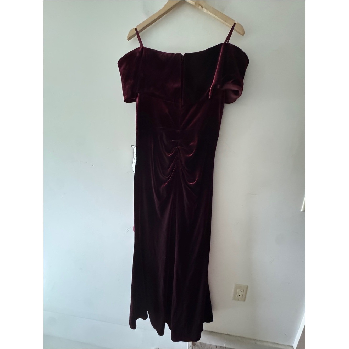 Xscape NEW Ruched Ruffle Off the Shoulder Velvet Cocktail Dress Burgundy