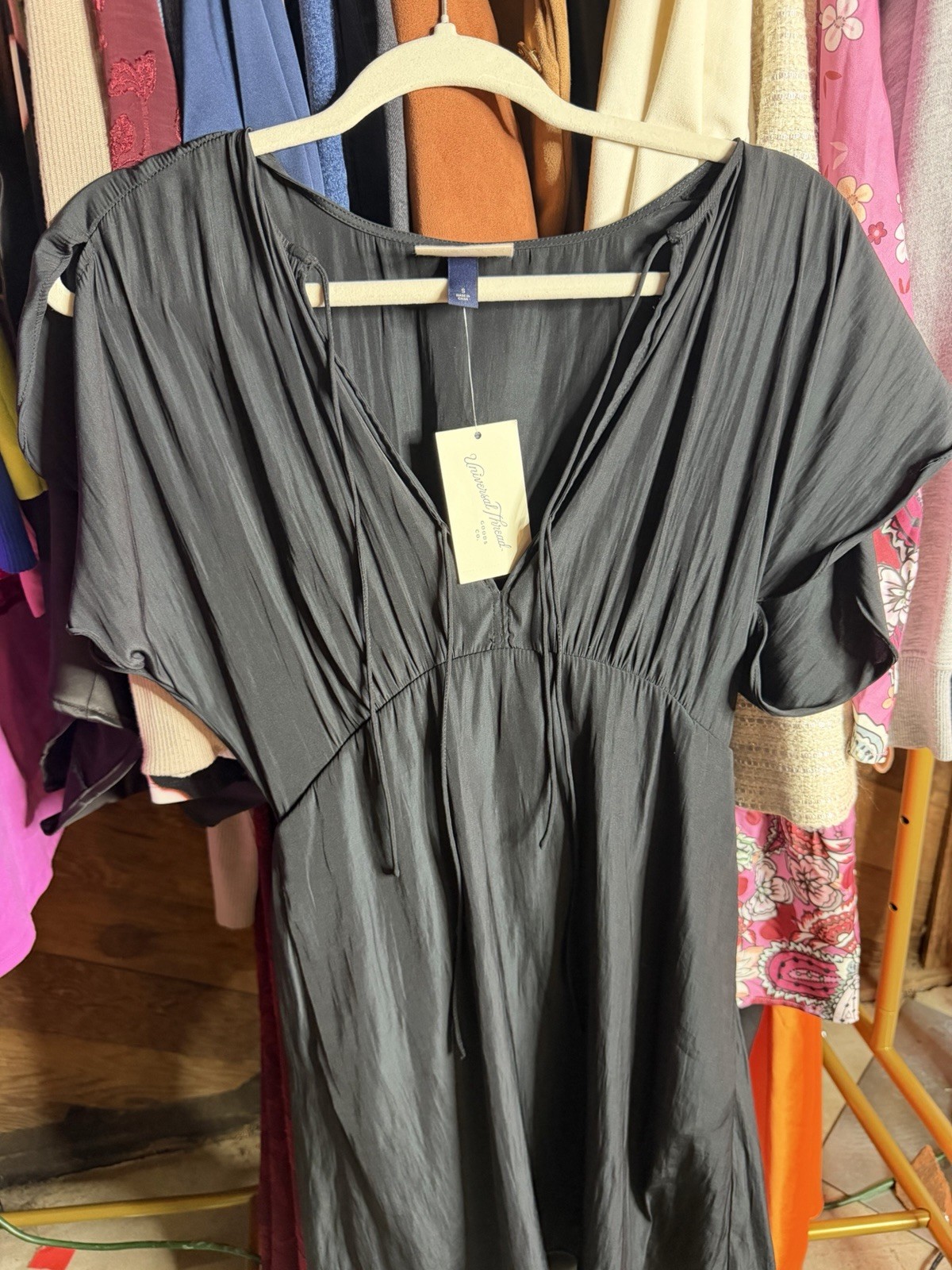 Universal Thread Black Solid Tie-Front V-Neck Short Sleeve A-Line Mini Dress S