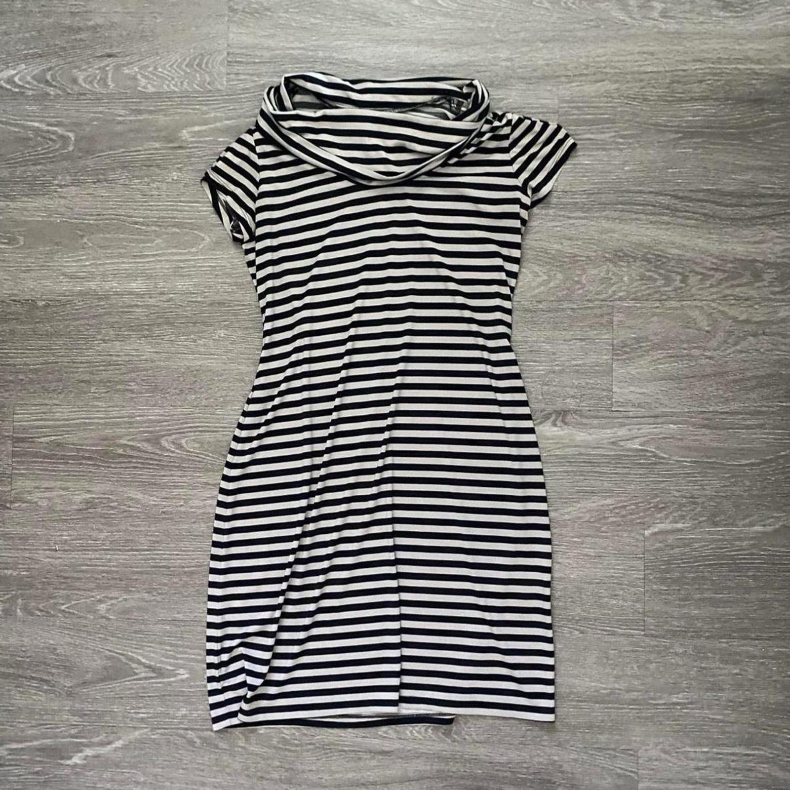 2000s liz claiborne office siren dress