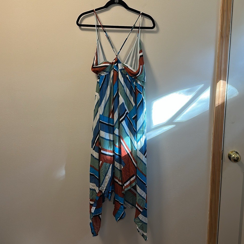 Gianni Bini Women’s Sleeveless Green/Blue/Red/White VNeck Wrap Midi Dress Size L