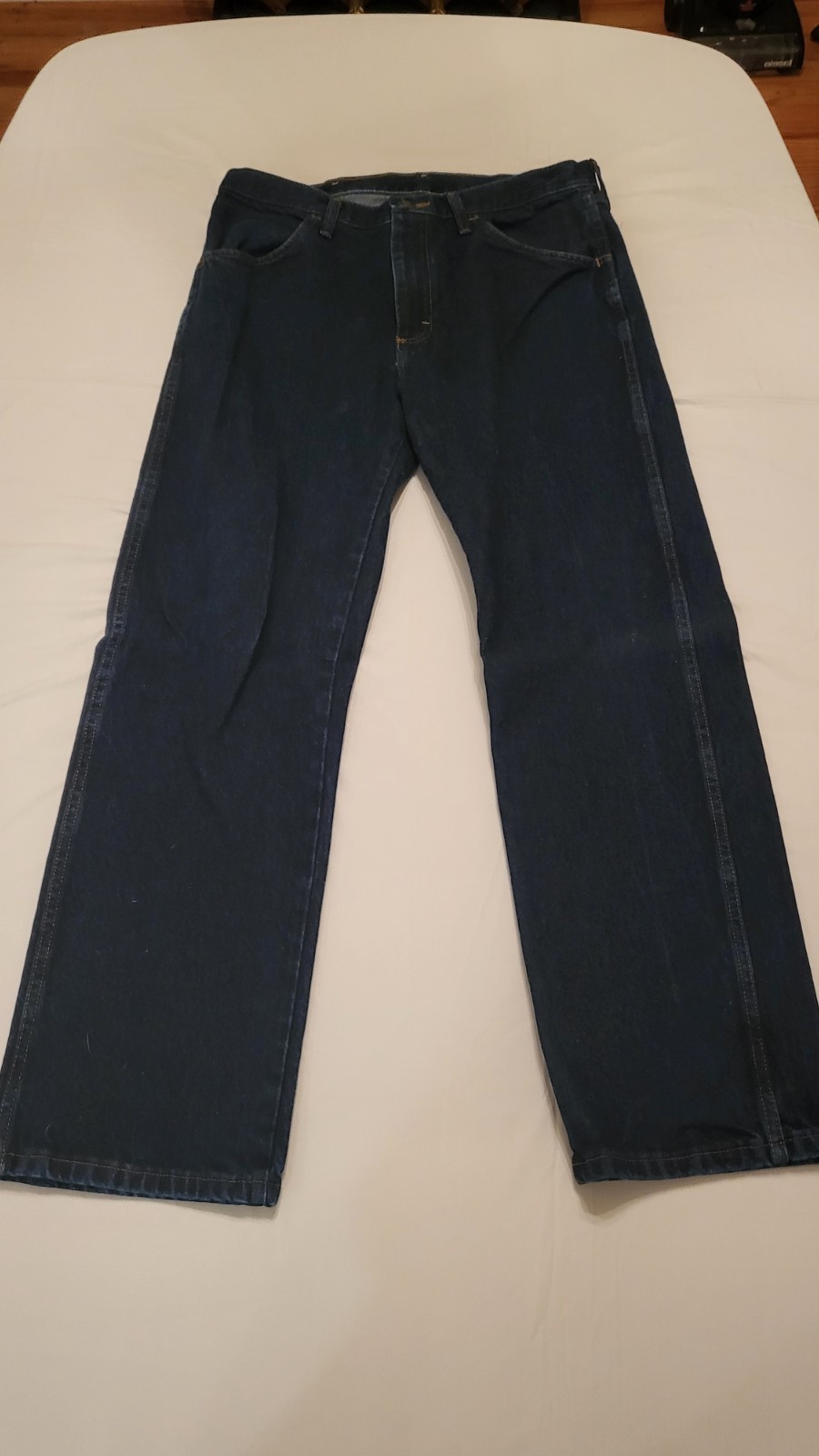 Rustler brand denim blue jeans. 34×30 measurements in pics.