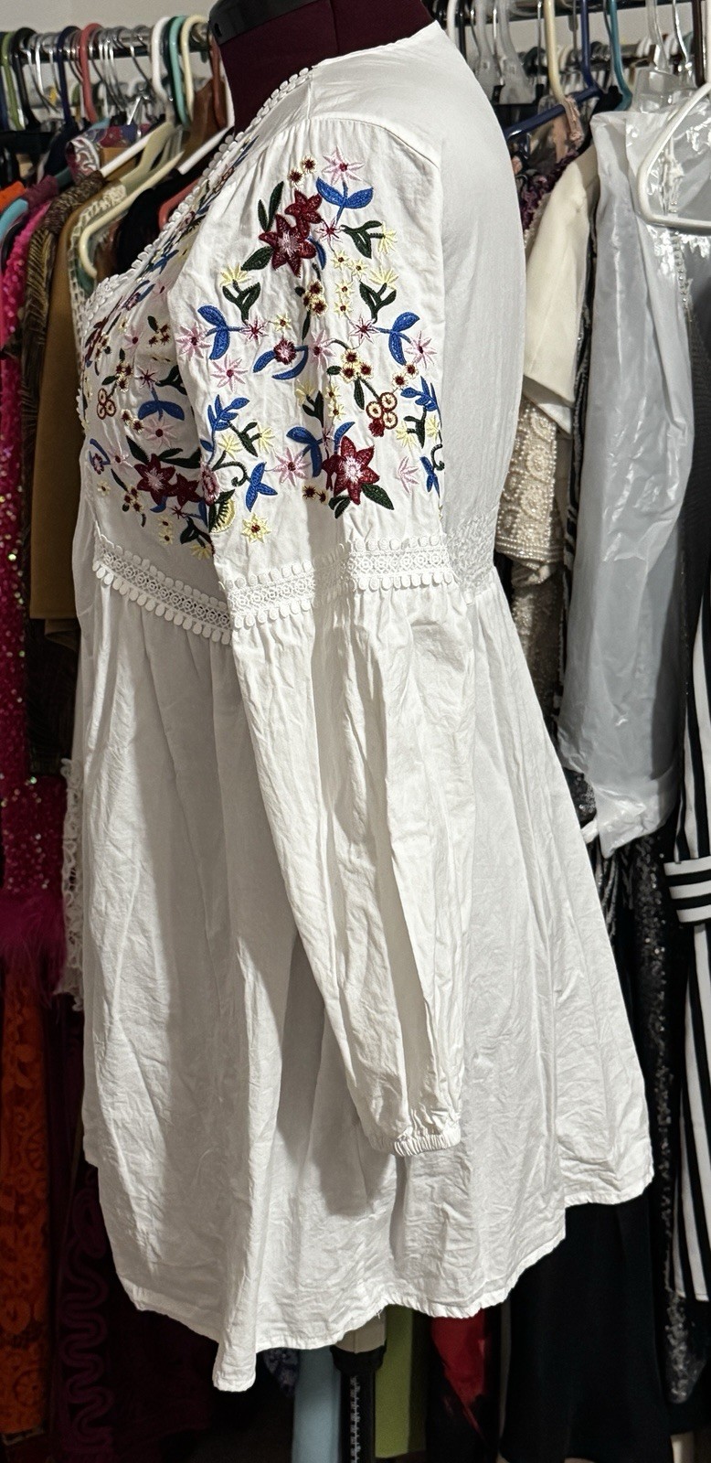 White Boho Floral Embroidered Long Sleeve Tunic Dress Sz L