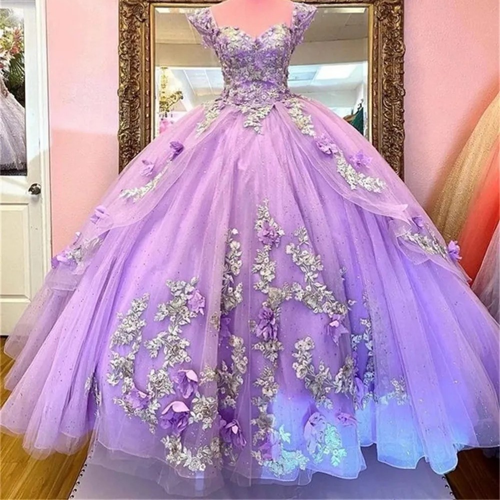 Light Purple Princess Quinceanera Dresses Ball Gown Appliques Sweet 15 Prom Gown
