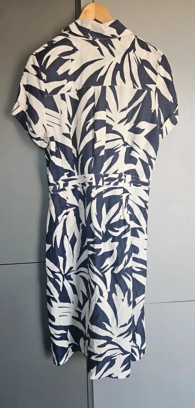 Alex & Co navy blue cream tropical leaf wrap midi dress linen blend size 18