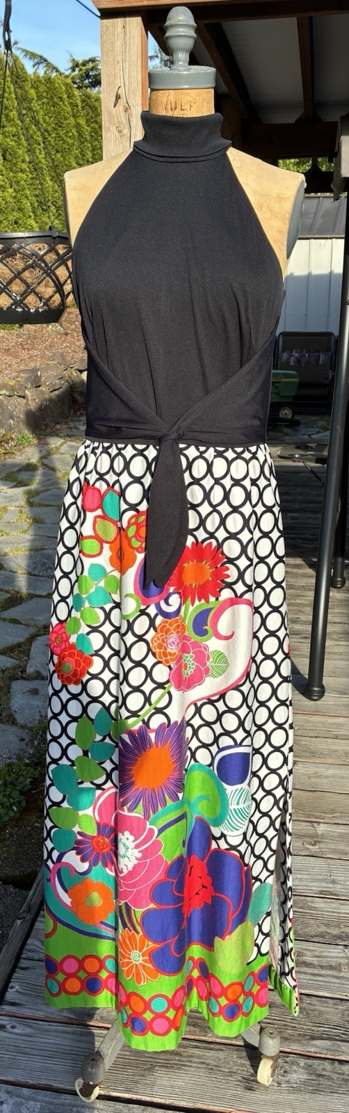 Vintage Tori Richard 60s Dopamine Dressing Hawaiian Maxi Halter Dress Print 12