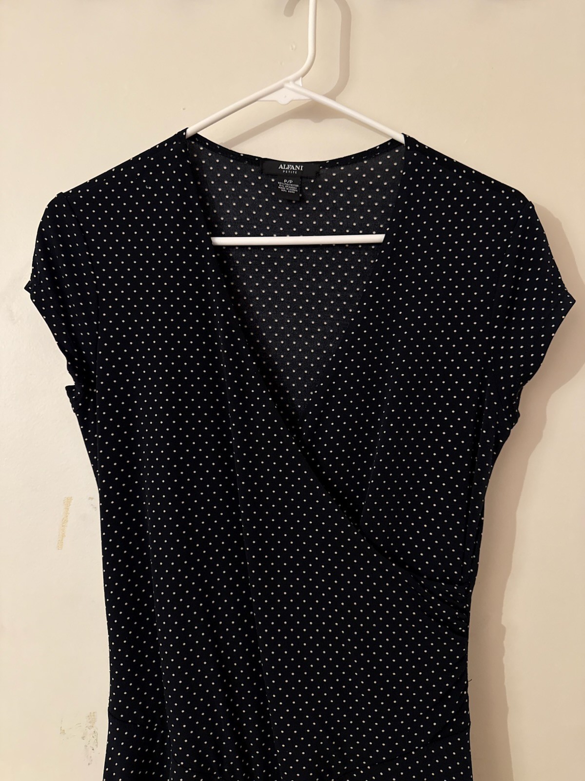 ALFANI navy mini dot stretch knit cap sleeve semi wrap dress, size PP