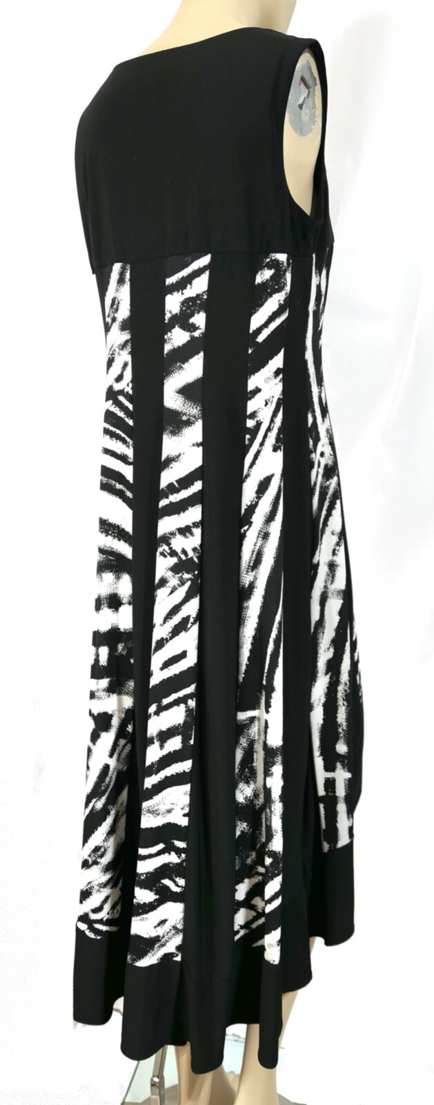 R M Richards Black And White Hi Low Sleeveless Pencil Shift Dress 12