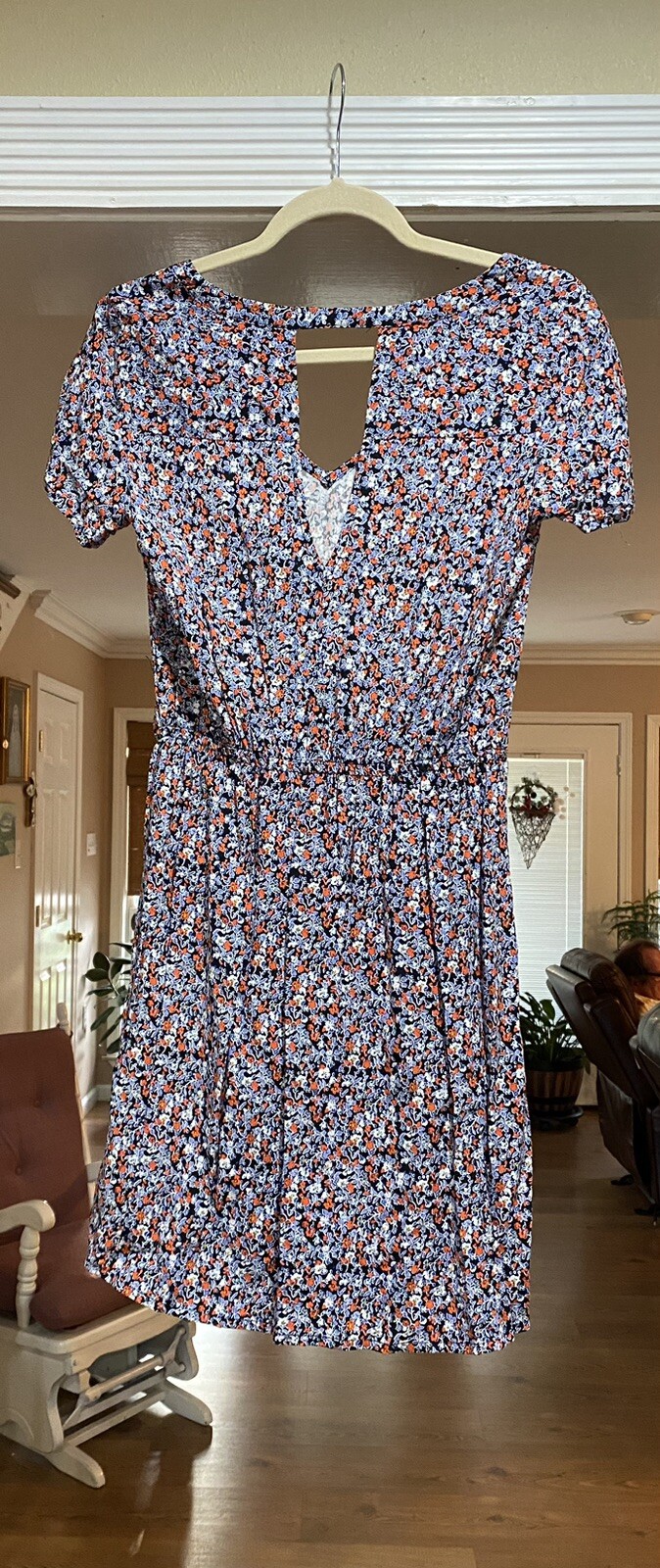 Gap Small Short Sleeve Mini Floral Dress ~ Elastic Waist -V-Neck -Cut Out Back
