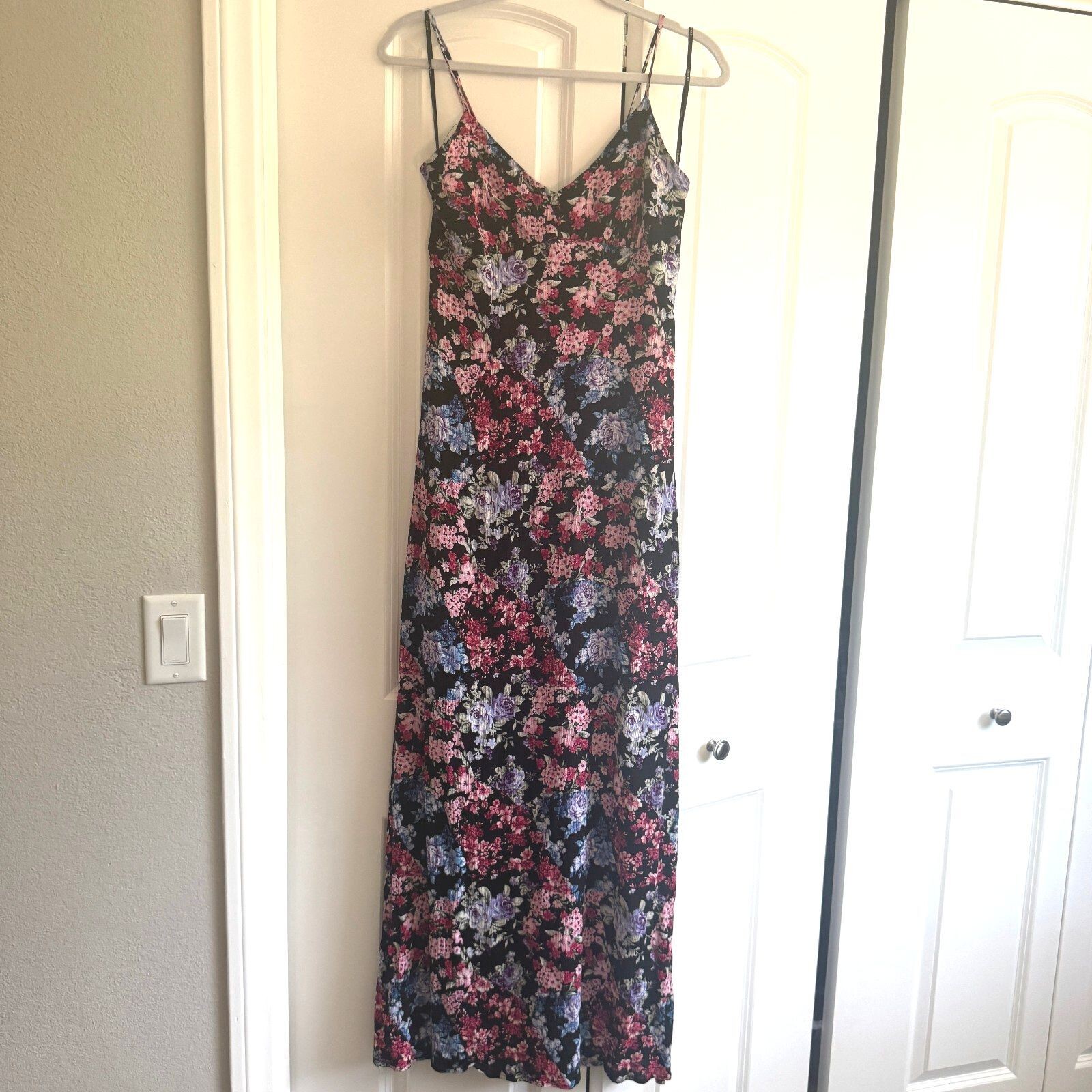 Forever 21 Floral Midi Slip Dress Black Size M