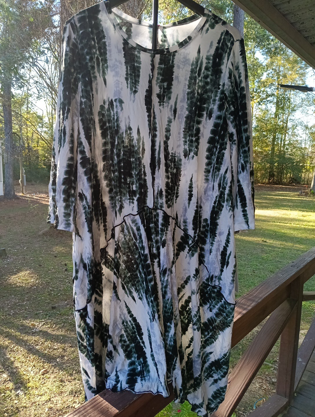 IC by Connie K Women’s Black and White Dress XXL 95% Polyester Soft Material NWT