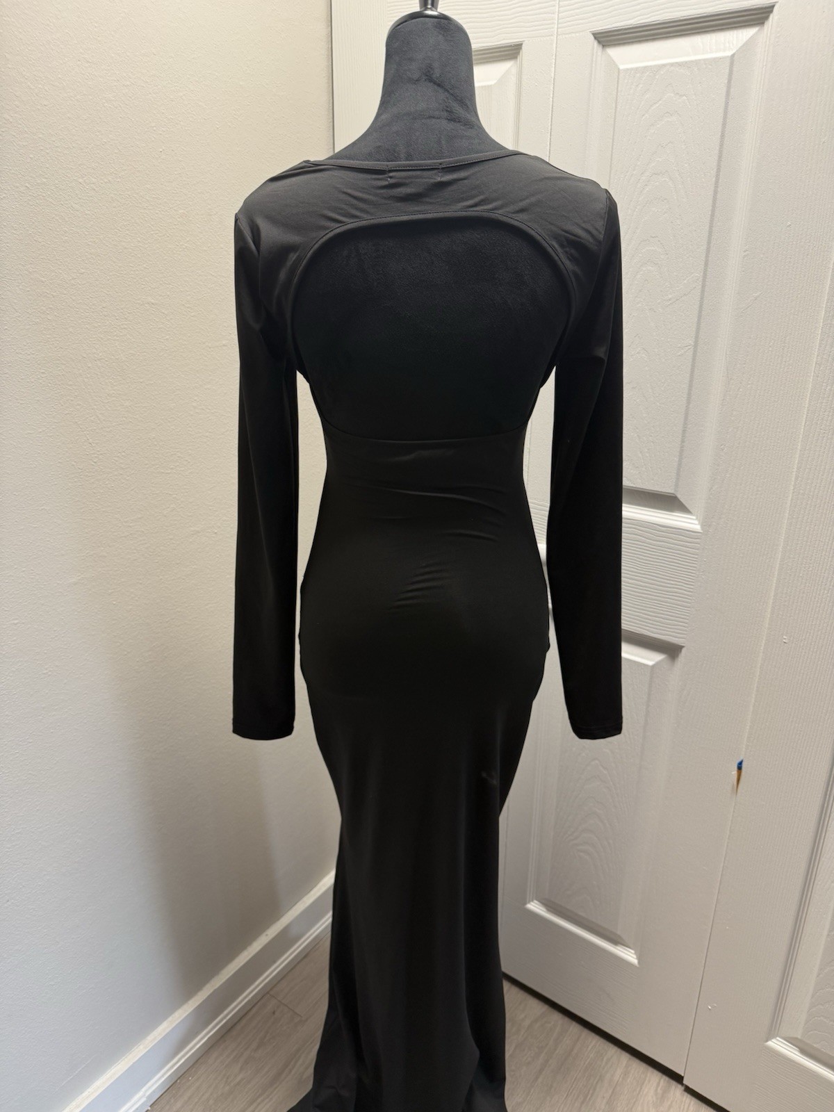 Black Solid Stretch Bodycon Maxi Dress Square Neck Open Back Long Sleeve S