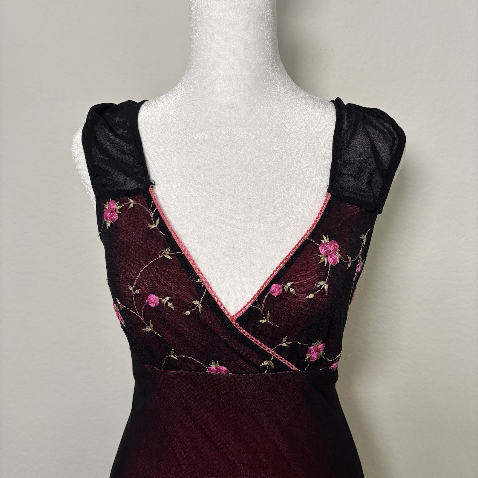 VTG Y2K Whimsy Goth Mesh Dress Dark Romance Floral Embellishment Vamp Black Pink