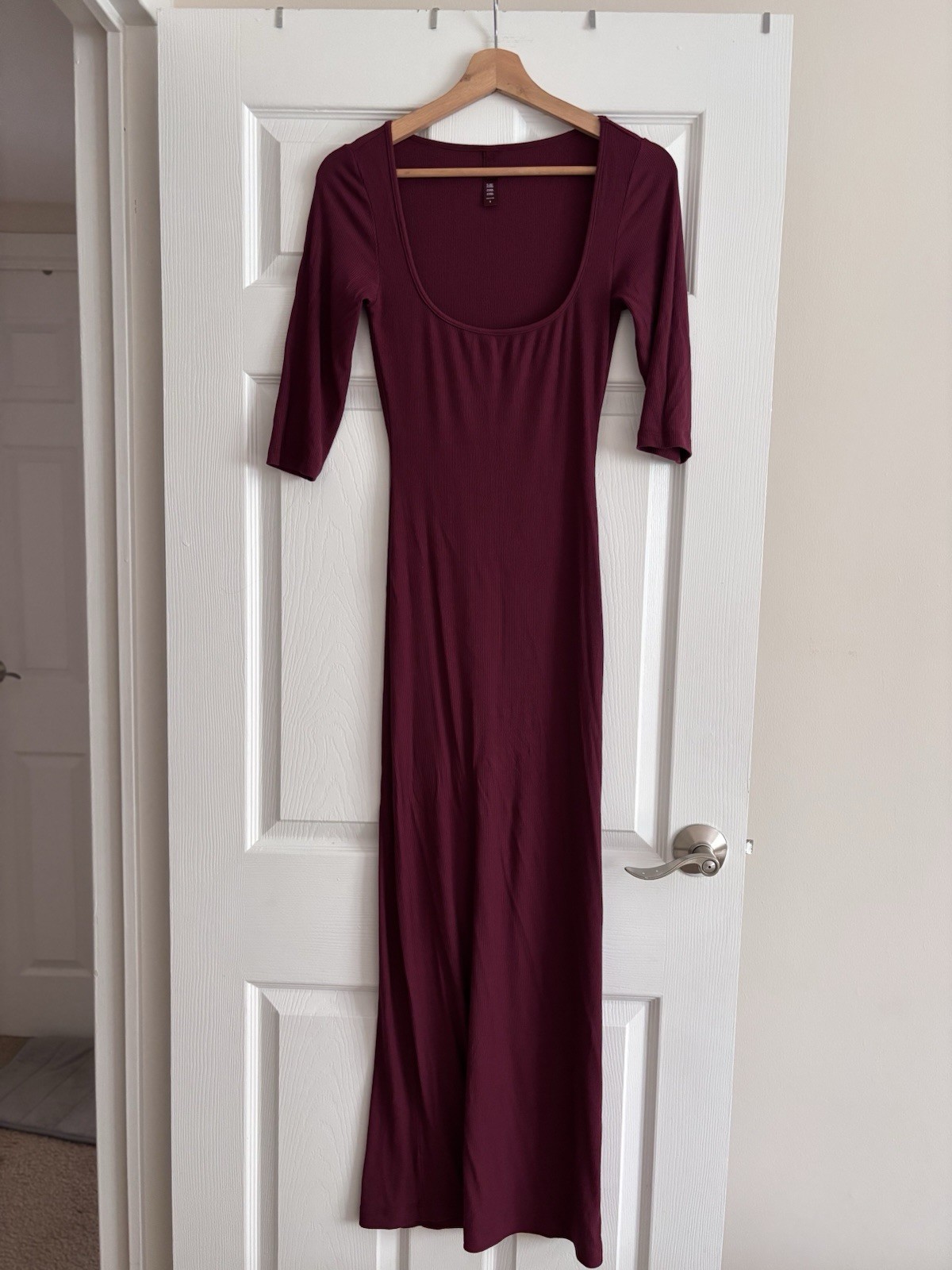 Hollister Burgundy Ribbed Knit Scoop Neck 3/4 Sleeve Stretch Maxi Dress S