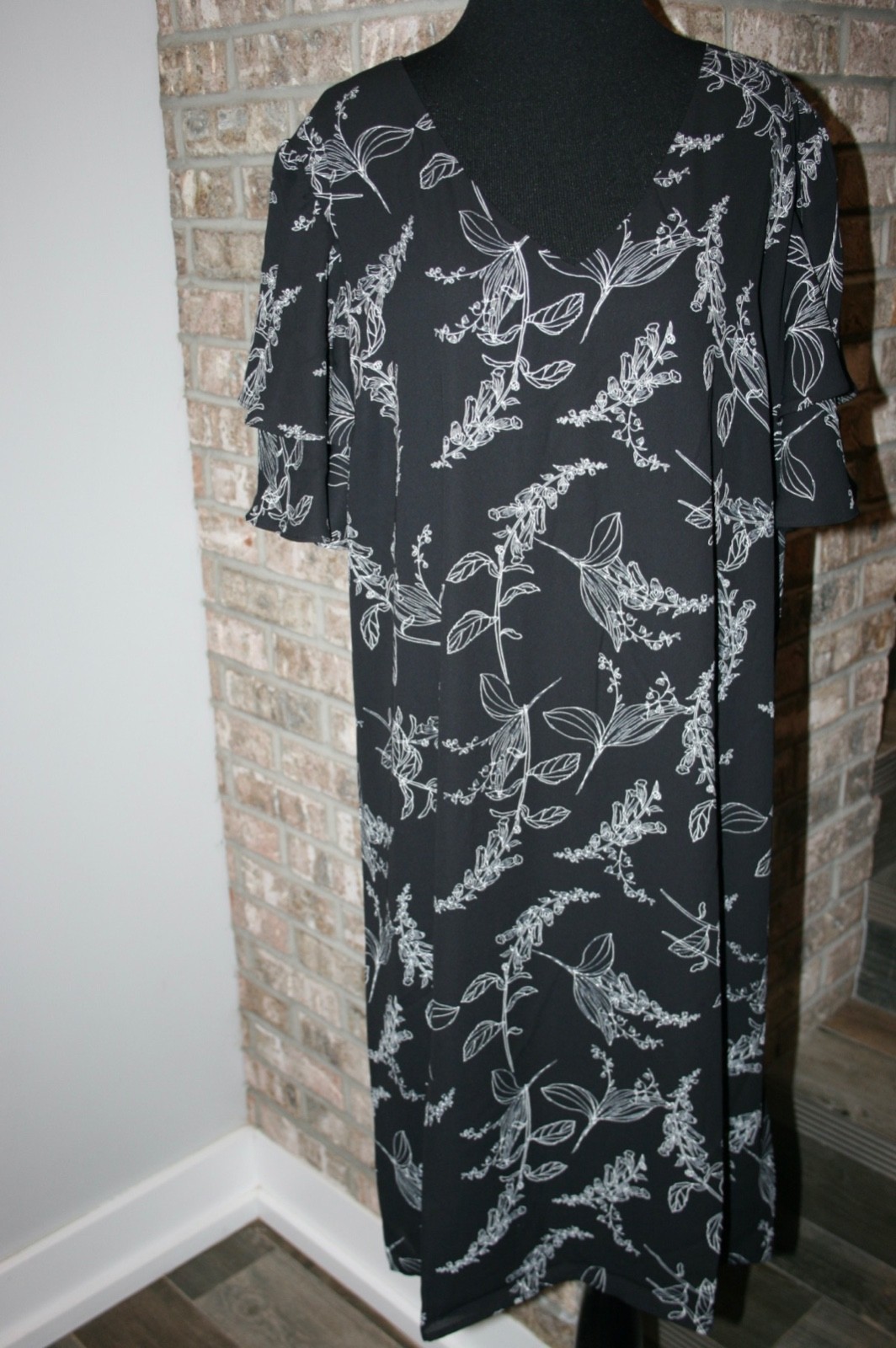 NEW Worthington Womens Black White Floral Ruffle Short Sleeve Midi Dress SZ XLT