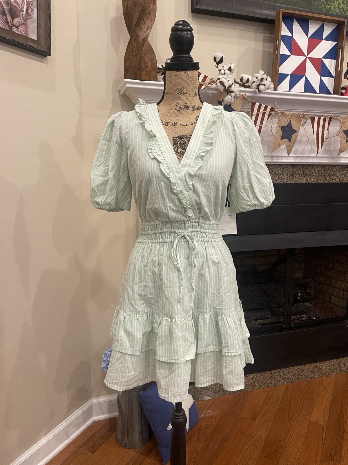 Free Assembly Green White Striped V-Neck Ruffle Puff Sleeve Mini Dress XS NWT