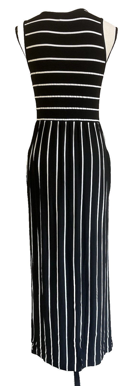 Hount Women’s Size Small Pullover Sleeveless Long Maxi Dress Black/White Stripes