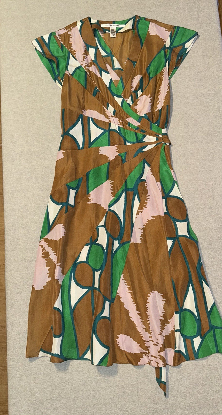 Diane von Furstenberg Gonesa Silk Wrap Dress Sz 10 Abstract Geometric Print DVF