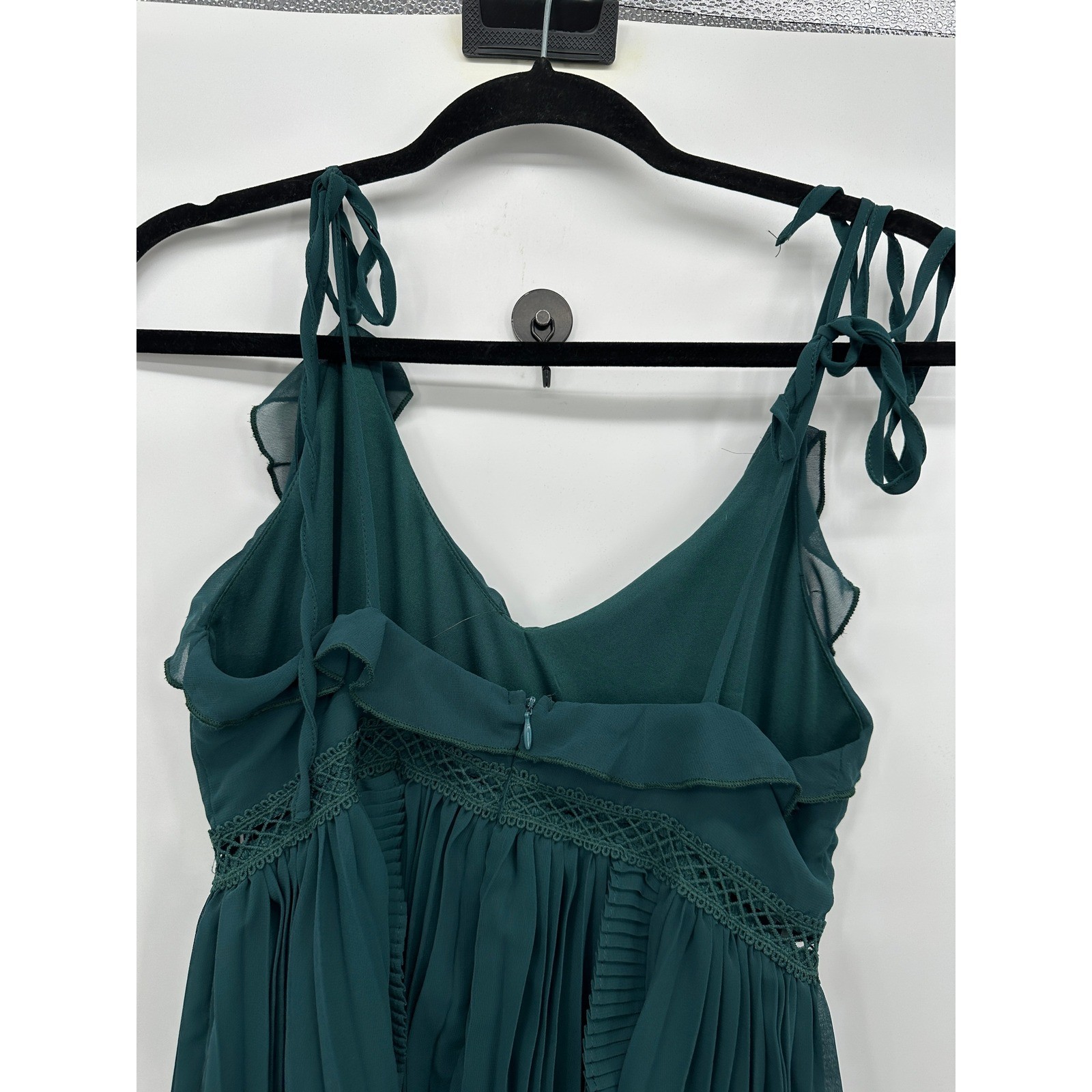 Lulus Forest Green Pleated Ruffle Midi Dress D1778 Tie Strap Womens Medium