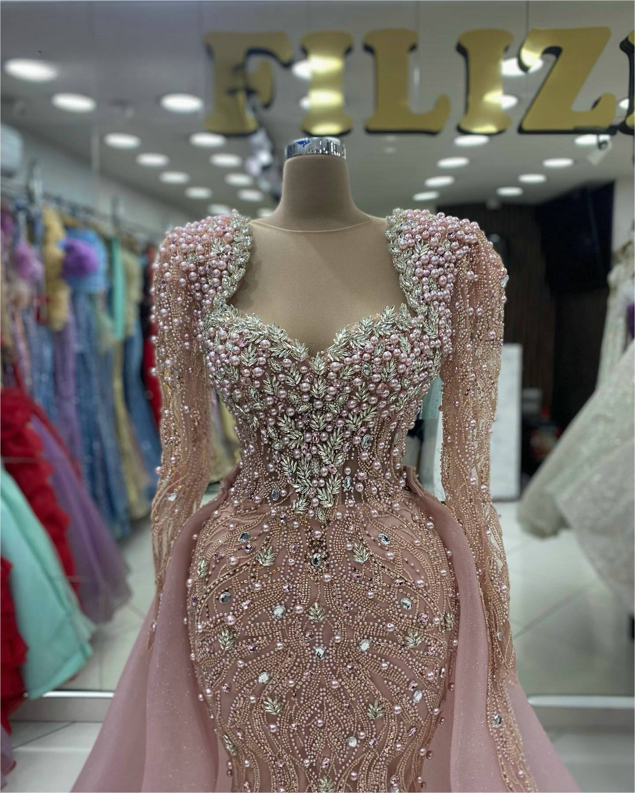 Pink Beaded Mermaid Evening Dresses Long Sleeves Sequins Formal Prom Party Gowns