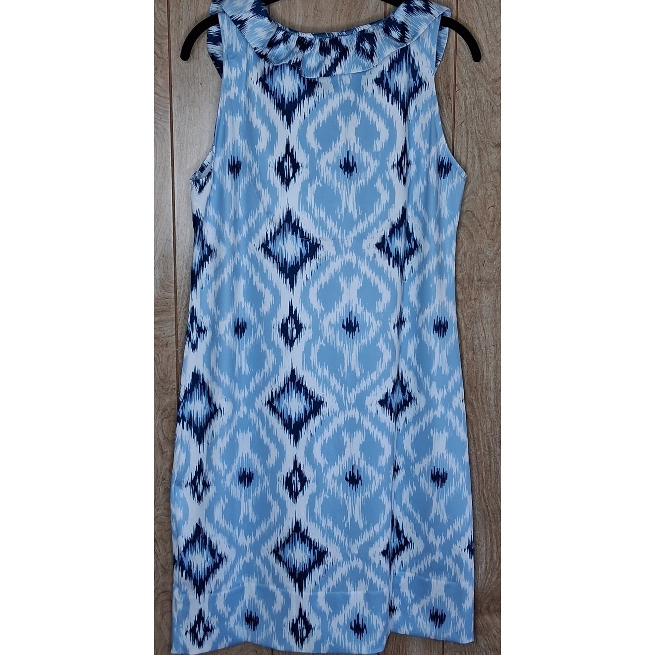Ladies Gretchen Scott Sleeveless Blue and White Dress Size Medium