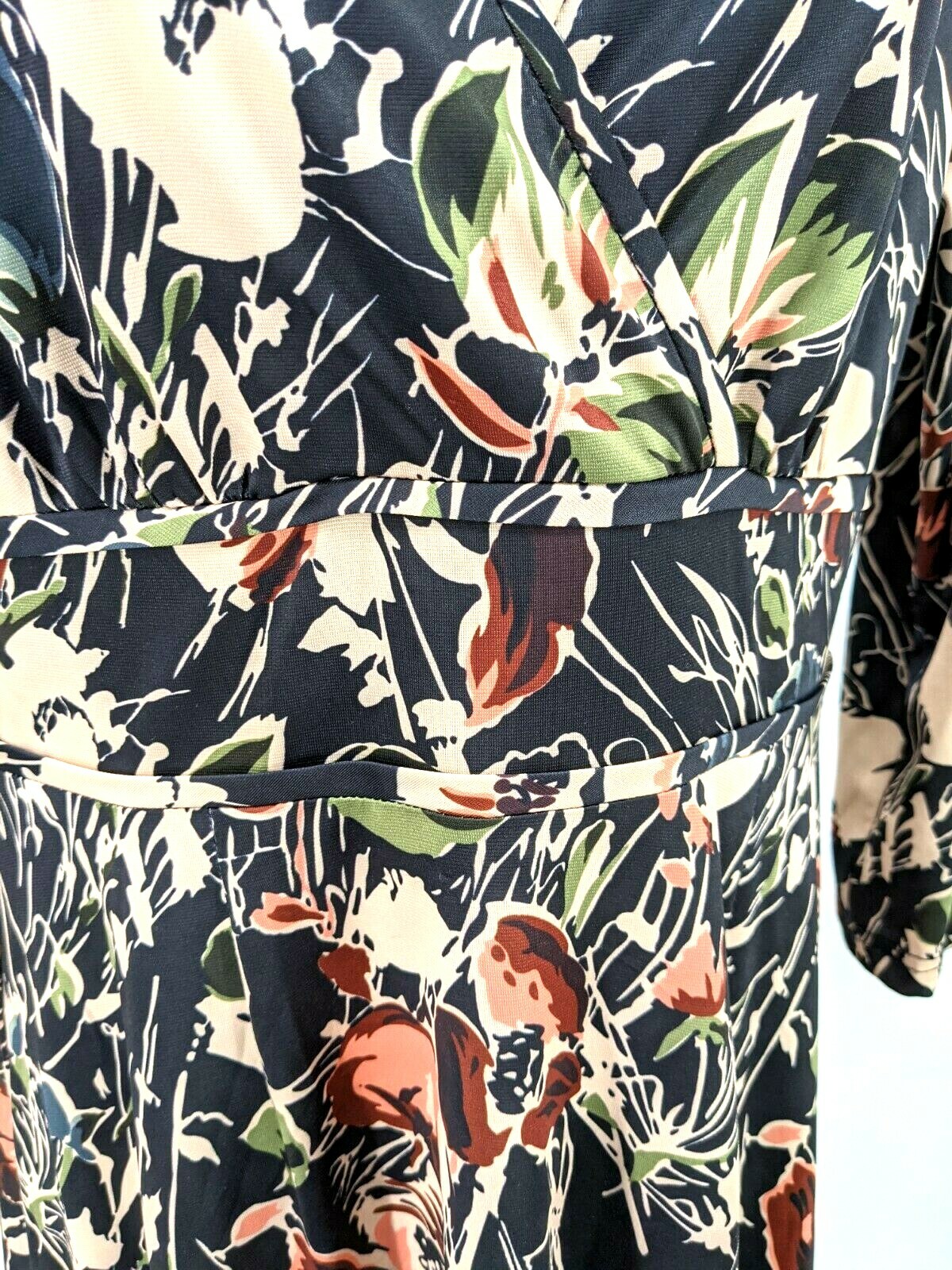 Leona Edmiston Womens Green Floral Wrap Dress Size 4 US 6 AU Tie Belted V Neck