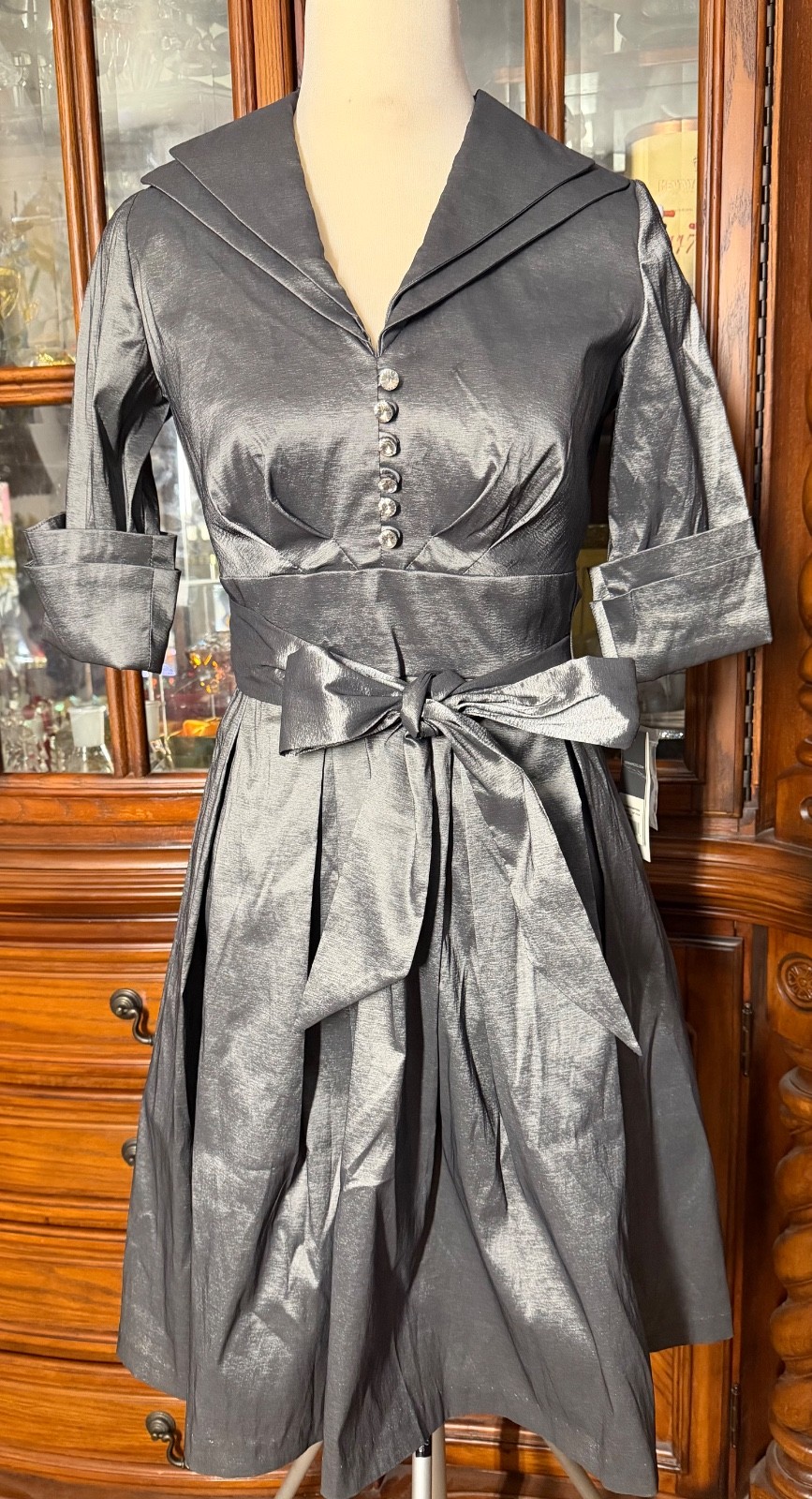 NEW Donna Ricco Silver Metallic size 4 fit & Flare Taffeta Pleat Skirt dress