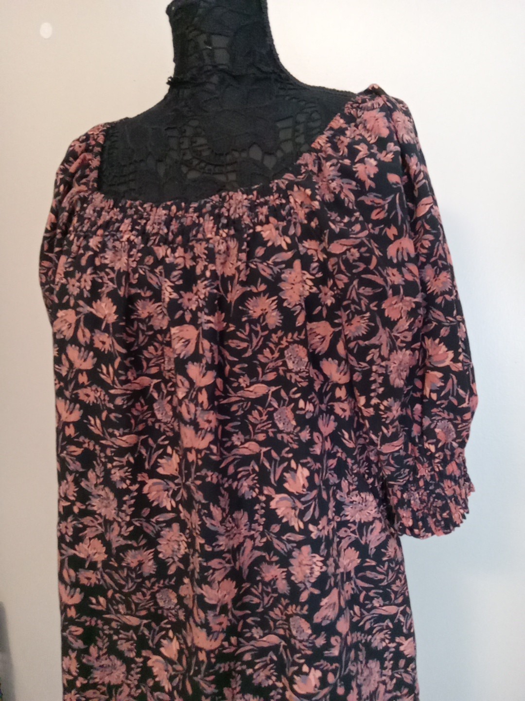 roan ryan Black Multicolor Floral Elastic Neckline Babydoll Tunic Dress Size L