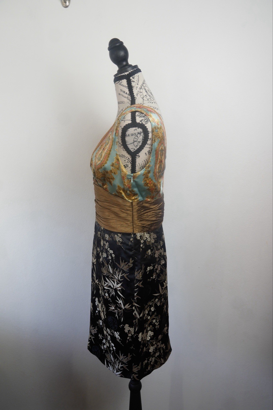 Phoebe Couture Asian Silk Floral Brocade Sheath Cocktail Dress Size 10 V Neck