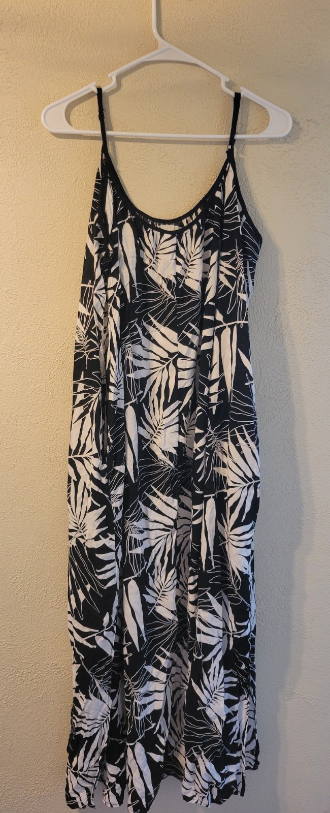 Joyspun Palm Leaf Maxi Dress 3X Black White Coastal Tropical Lounge Nightgown