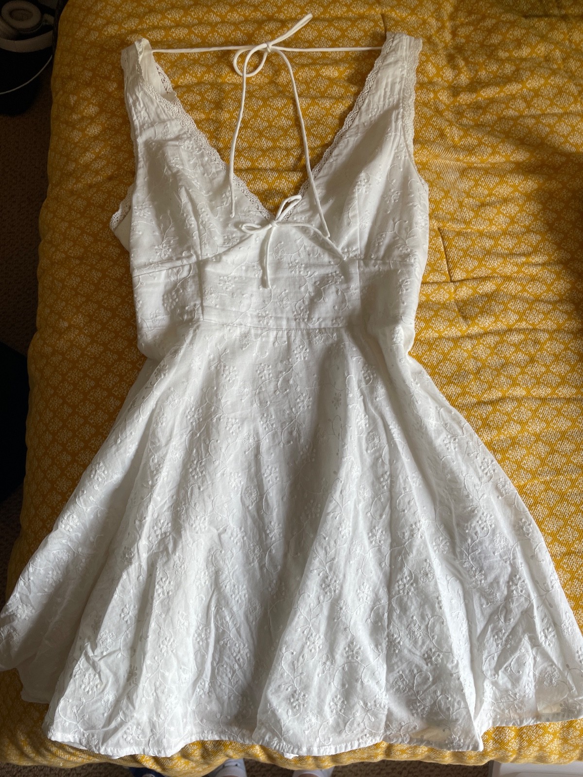 Unused Small embroidered white Altar’D State dress for women