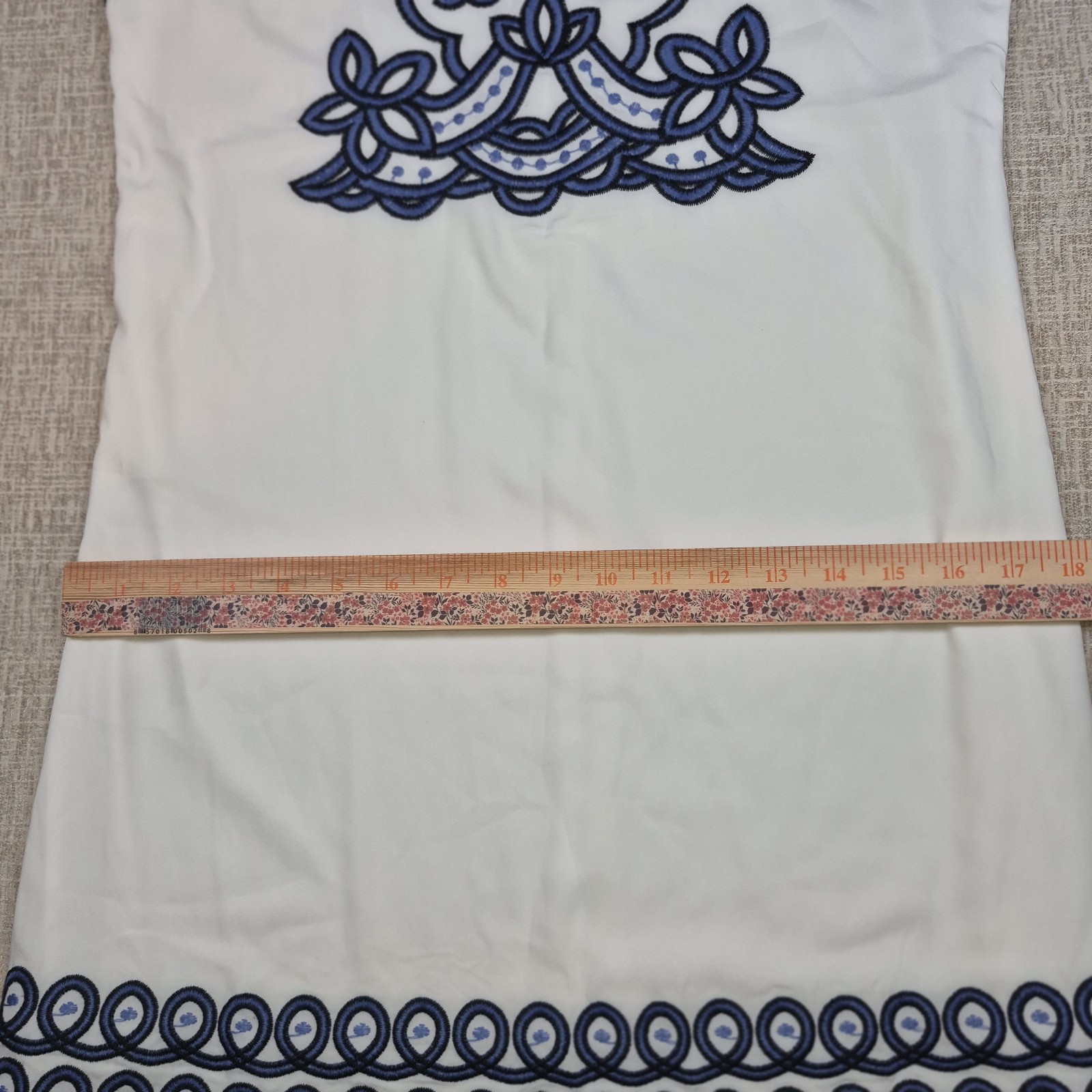 Alythea White Shift Dress Blue Scroll Geometric Embroidery Sleeveless Mini Small