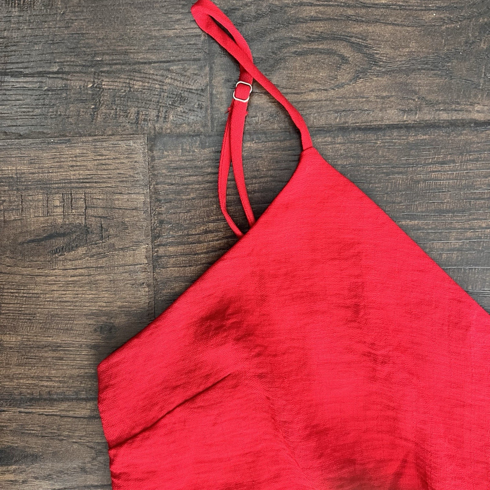 LUMIERE Red Spaghetti Straps Button Front Dress Tie Front Medium Summer Midi