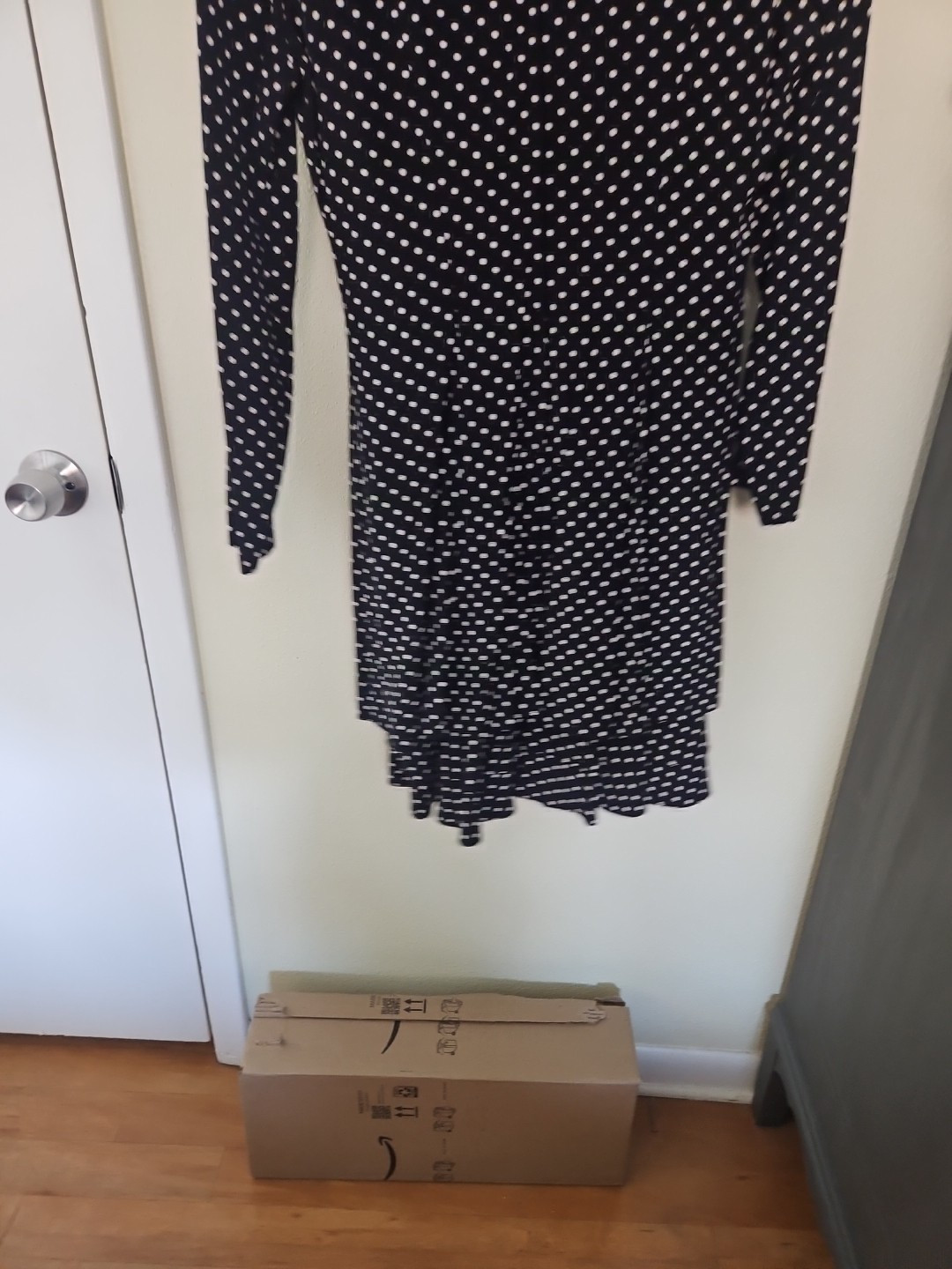 VTG d.Frank Made USA Black &White Polka dot Sz 8 Ruffeled Skirt 3 Teir,Long Slv.