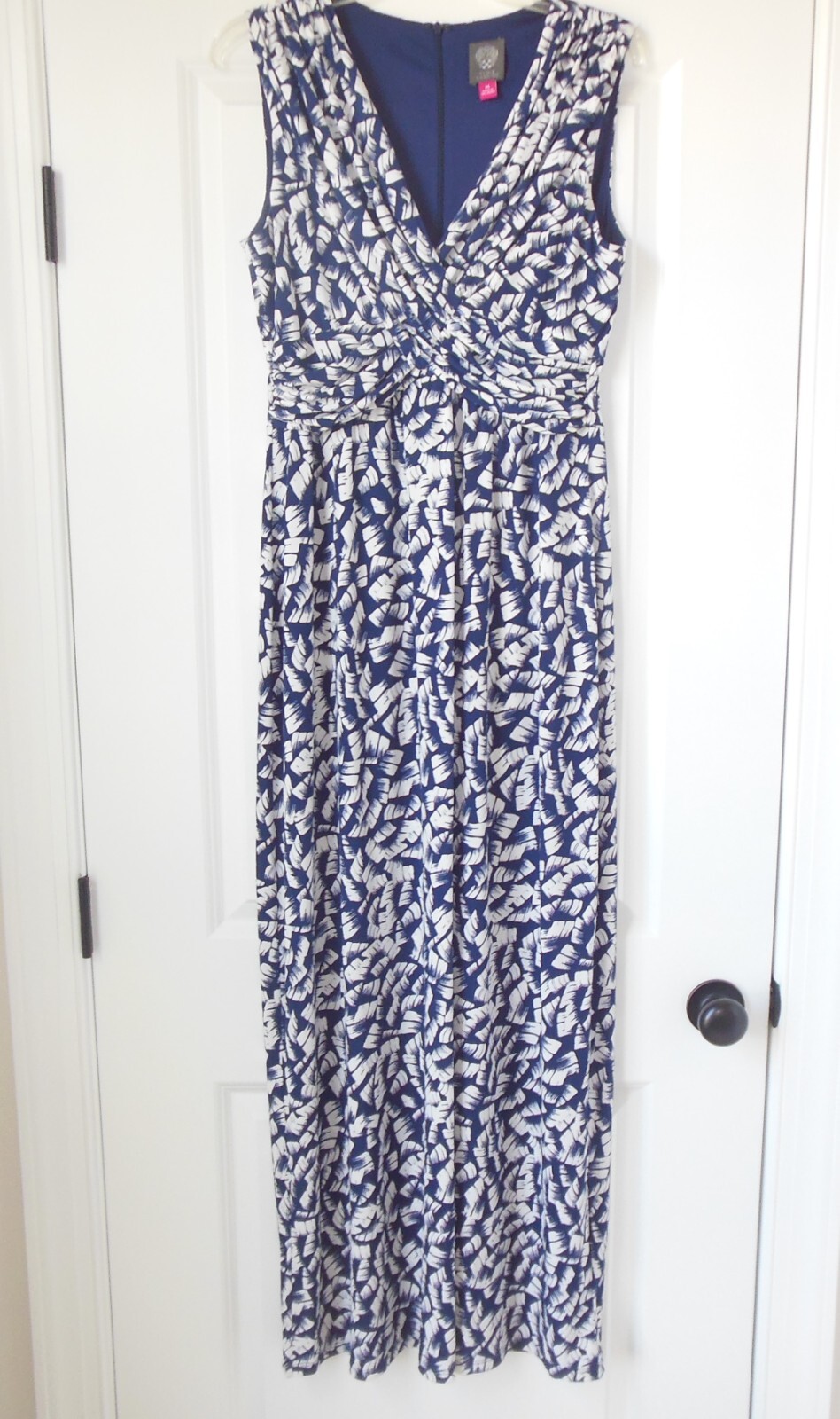 Vince Camuto Maxi Dress size Medium Cross Over Bust Blue White V-Neckline Lined