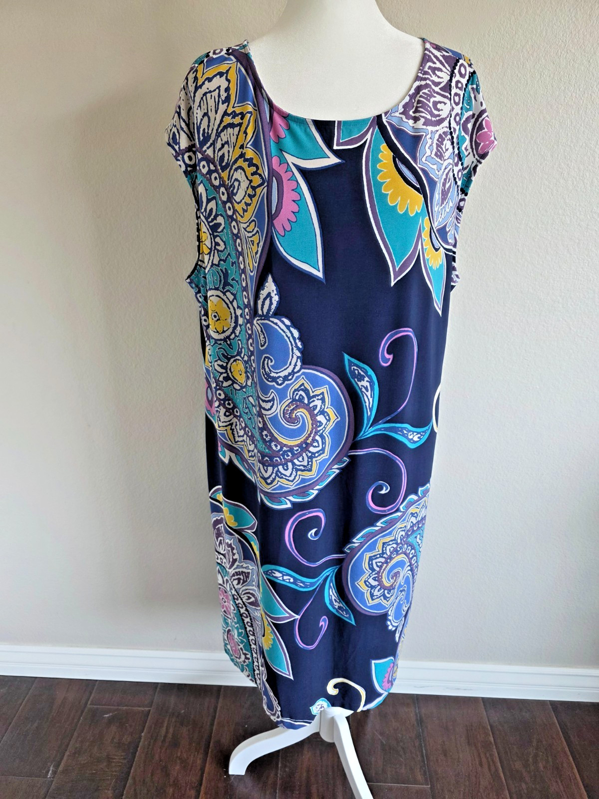 Chico’s XL Dress Bold Artsy Paisley Sleeveless Lightweight Stretch Size 3