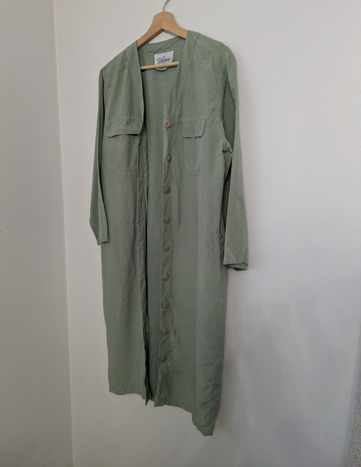 Victoria Soie 100% Silk Green Button Front V-Neck Midi Shirt Dress Sz 12 Pockets