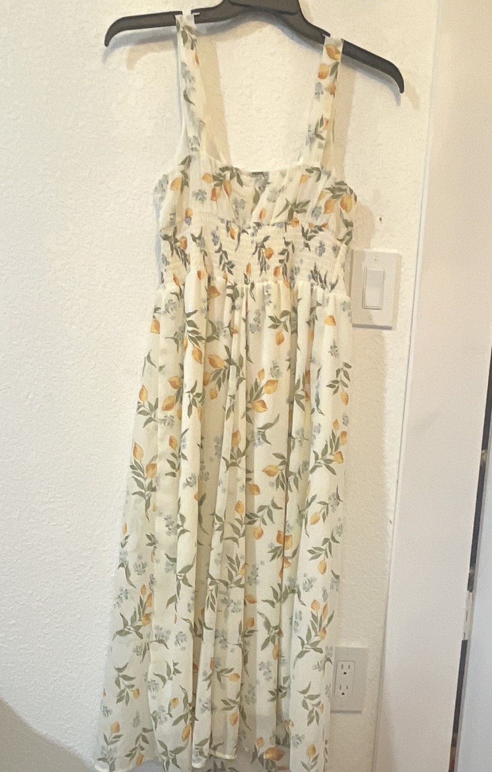 Sincerely Jules Floral Ivory/Green/Yellow/Blue V-Neck Smocked Midi Sundress M