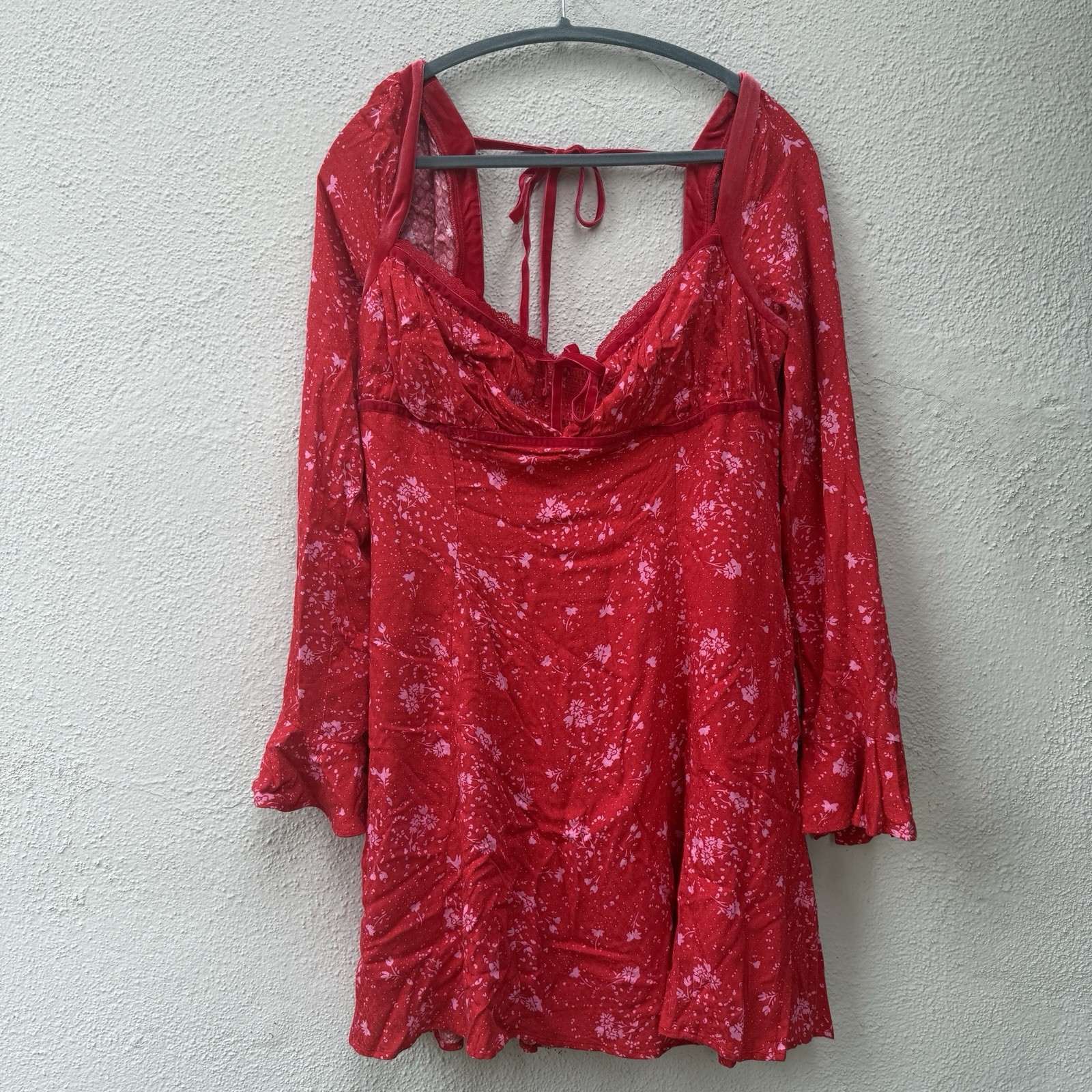 Free People Size XL Tess Mini Dress Red Floral Ruched Long Bell Sleeves