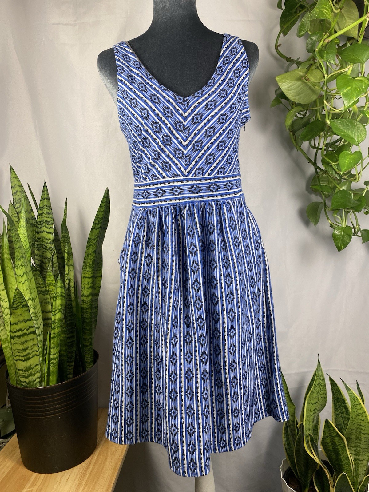Anthropologie Maeve Lazuli Tribal Print Aztec Dress Blue Size 8 Sleeveless