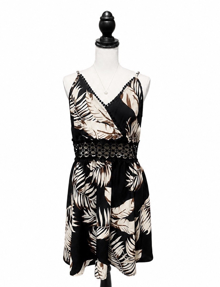 SHEIN Curve 0XL Tropical Palm Leaf Print Mini Dress Style Boho Summer
