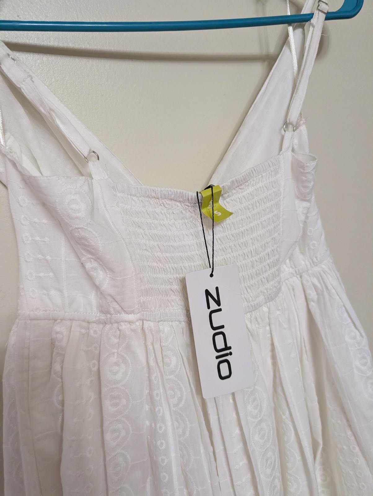 Oipunz White Solid V-Neck Smocked Tiered Midi Sundress Adjustable Straps S