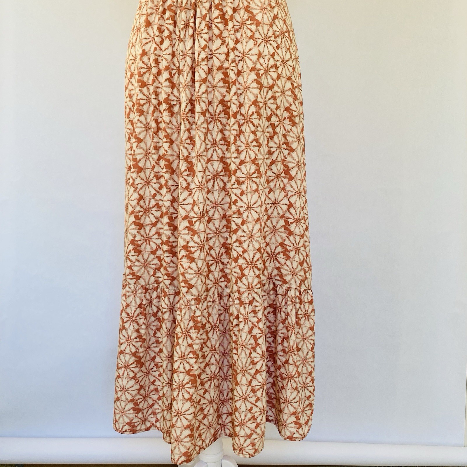 Gap Floral Maxi Dress Smocked Back Tiered Adjustable Straps Coral Size 2