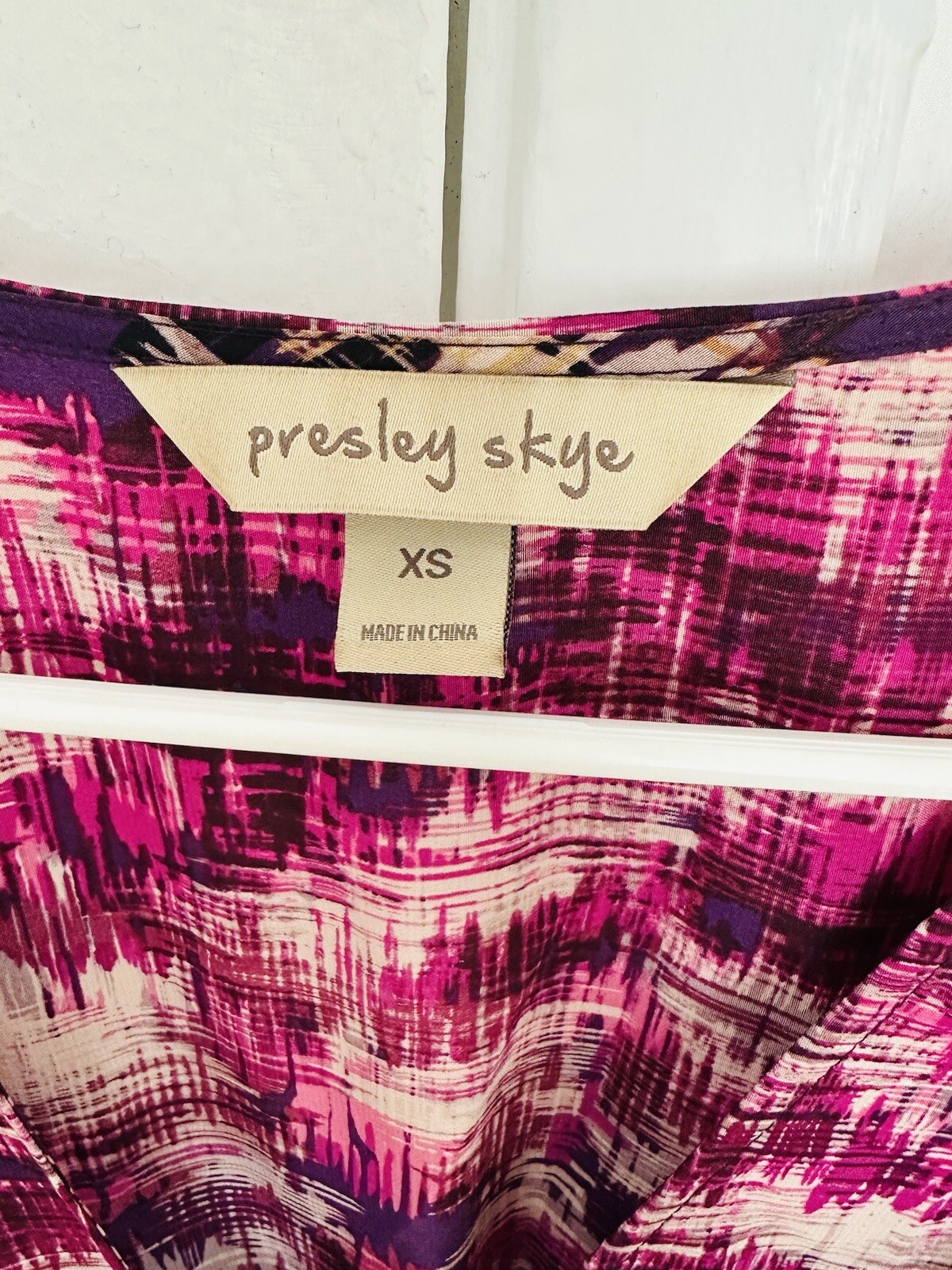 NWOT Presley Skye V-Neck 3/4Sleeve Knee Length PocketsColorful Purple Dress XS