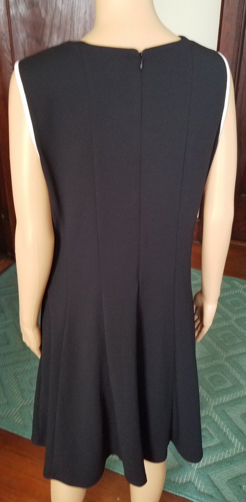 Shelby & Palmer Black And White Striped Flared Dress V-Neck Size 12