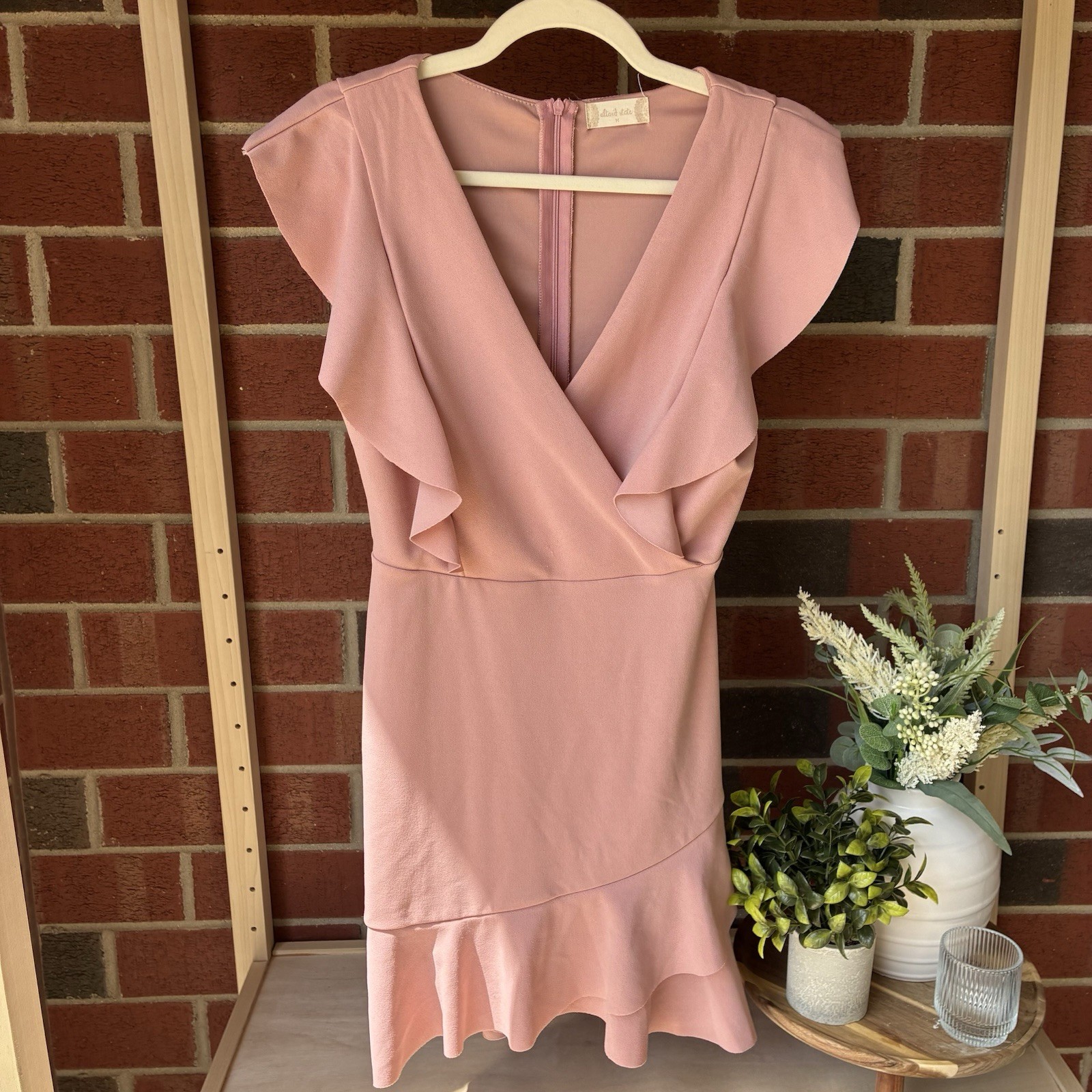 Altar’d State Short Sleeve Fit & Flare V Neck Dress Size Med Rose Pink Feminine